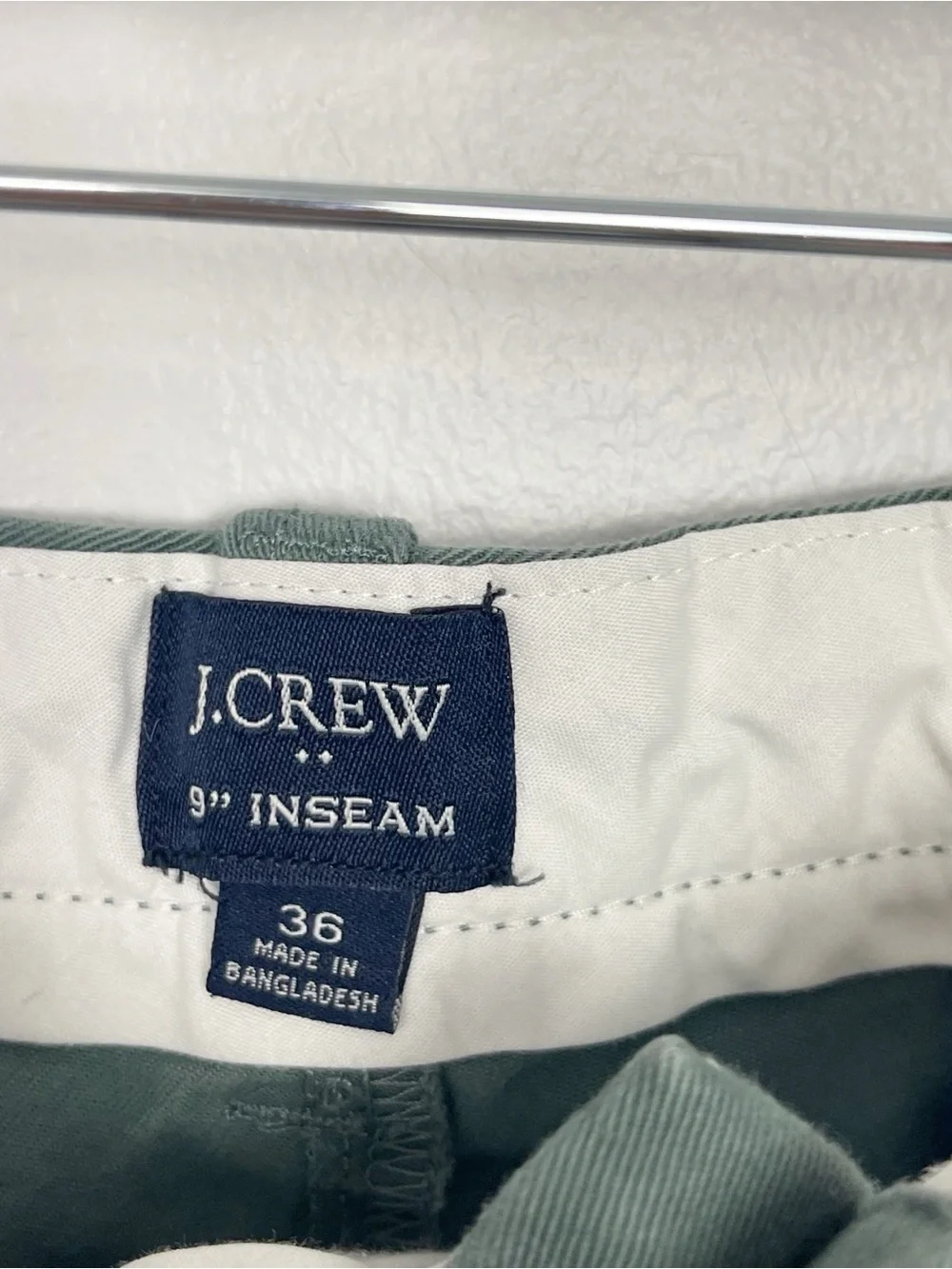J.Crew 9” Inseam Stretch Chino Shorts – Men’s Size 36 – Sage Green